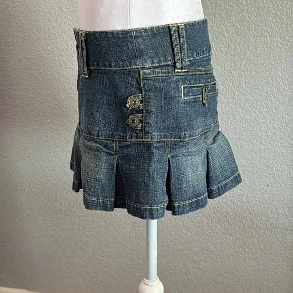 Guess Blue Pleated Skater Mini Skirt size 29 - Picture 3 of 8